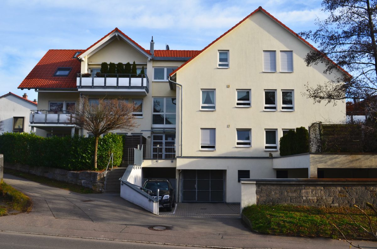 9-Familienhaus in Ostfildern. Verantwortlicher Architekt: Karl Eisenbraun